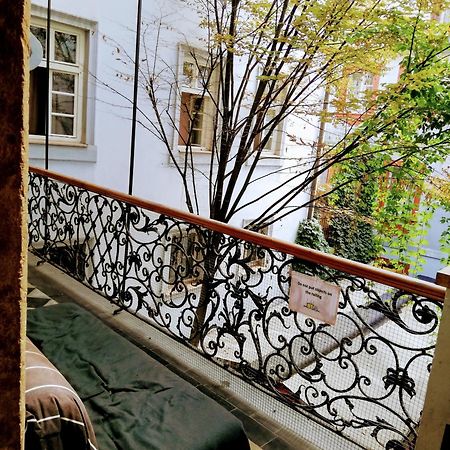 Hostel Homer - Old Town Square Прага Экстерьер фото