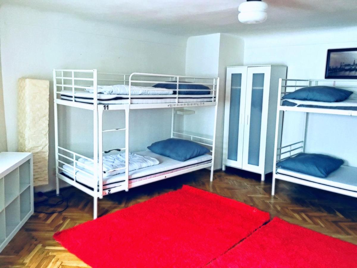 Hostel Homer - Old Town Square Прага Экстерьер фото