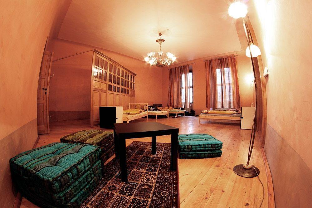 Hostel Homer - Old Town Square Прага Экстерьер фото