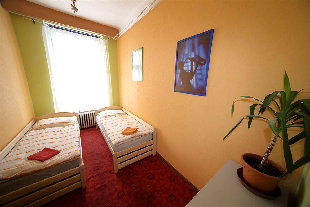 Hostel Homer - Old Town Square Прага Экстерьер фото