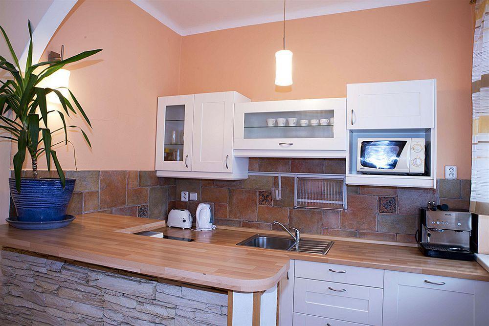 Hostel Homer - Old Town Square Прага Экстерьер фото