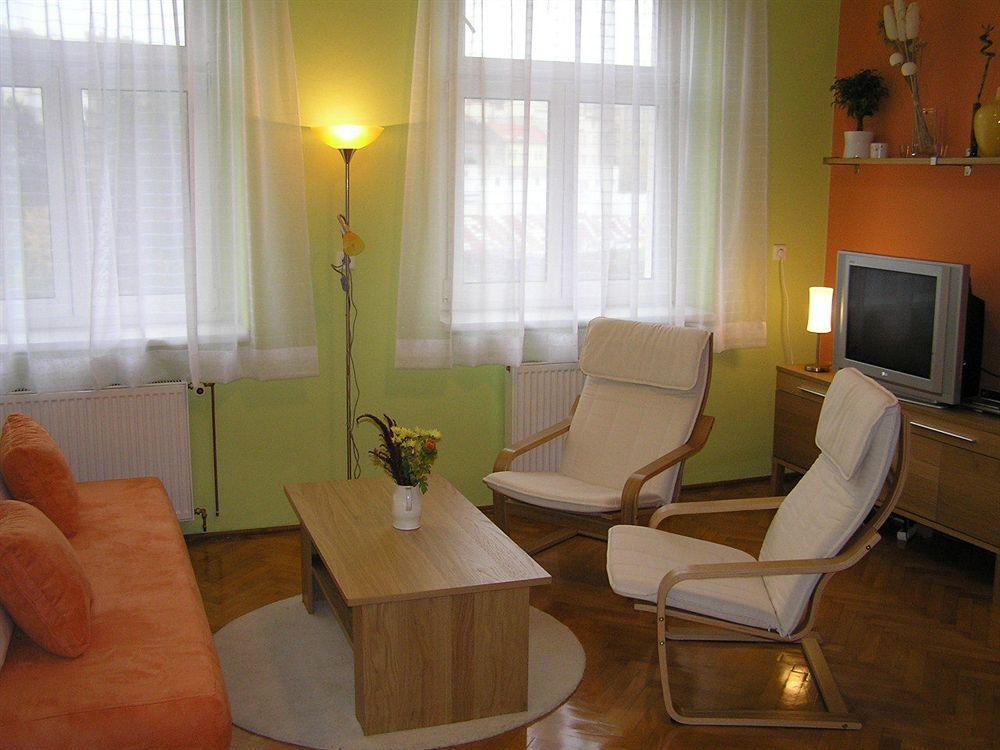 Hostel Homer - Old Town Square Прага Экстерьер фото