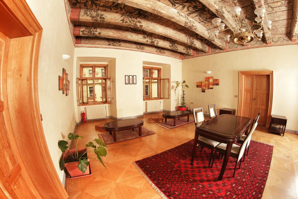 Hostel Homer - Old Town Square Прага Экстерьер фото