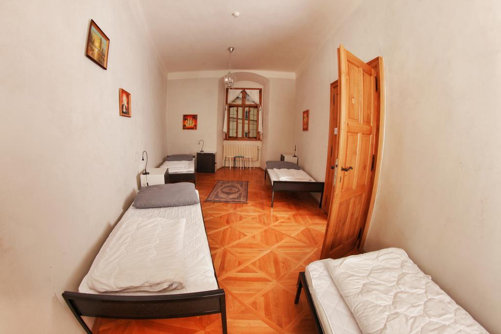 Hostel Homer - Old Town Square Прага Экстерьер фото