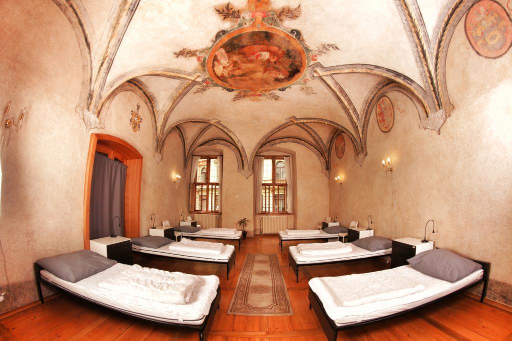 Hostel Homer - Old Town Square Прага Экстерьер фото