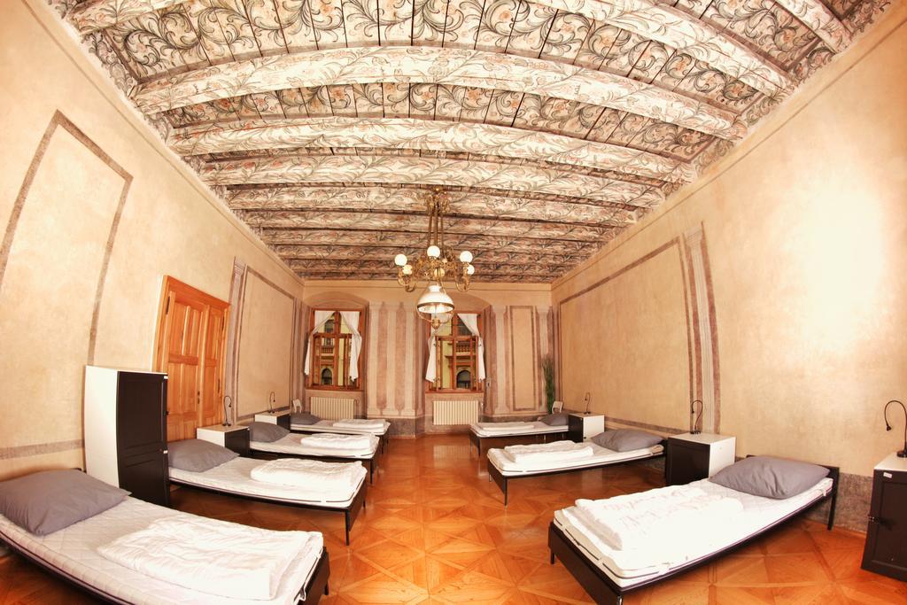 Hostel Homer - Old Town Square Прага Экстерьер фото