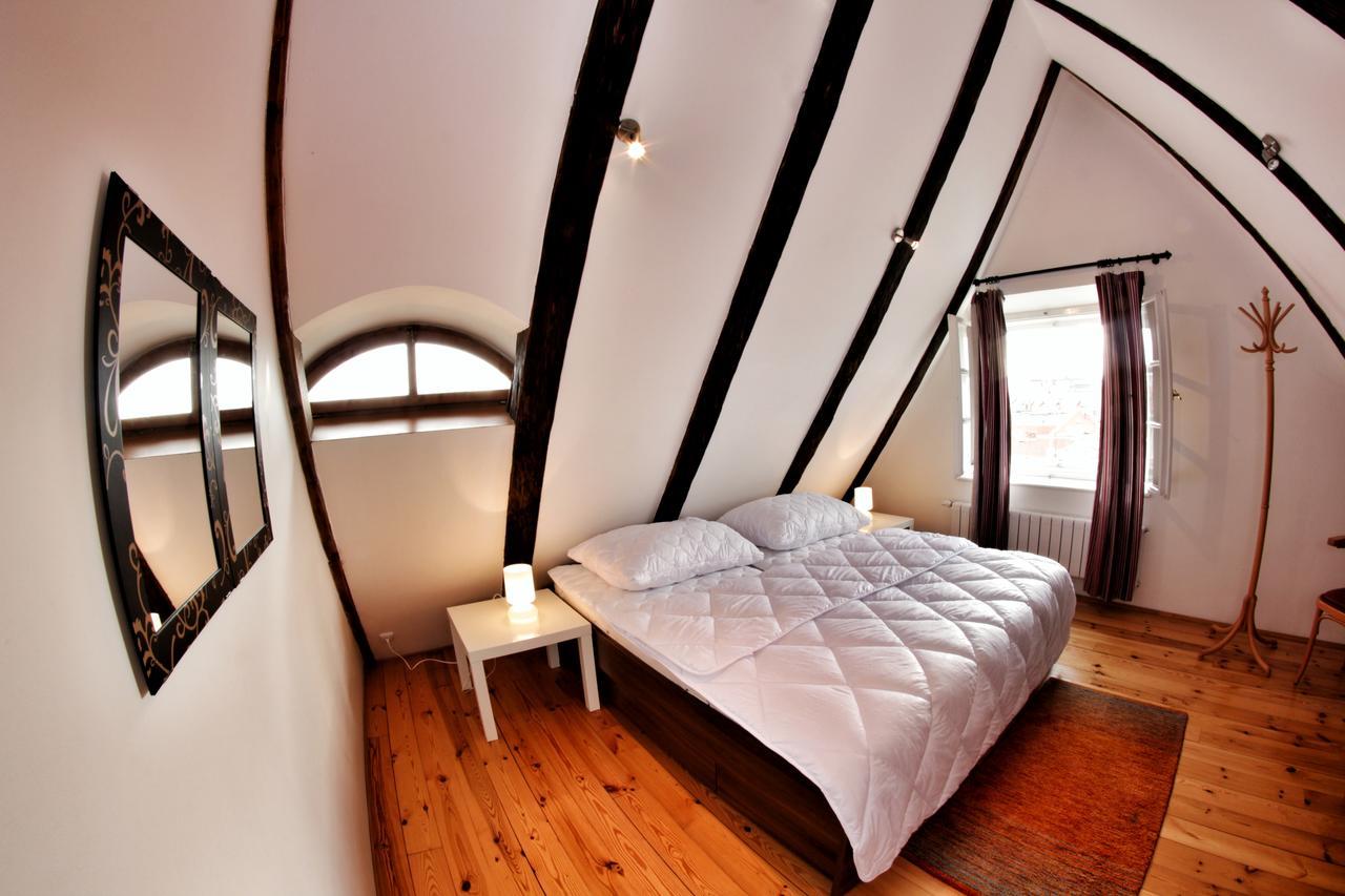 Hostel Homer - Old Town Square Прага Экстерьер фото