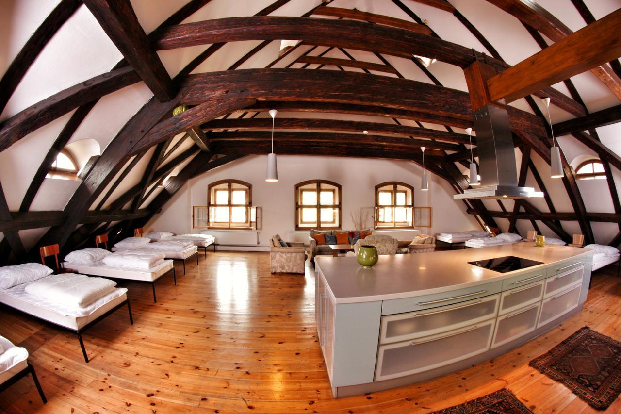 Hostel Homer - Old Town Square Прага Экстерьер фото