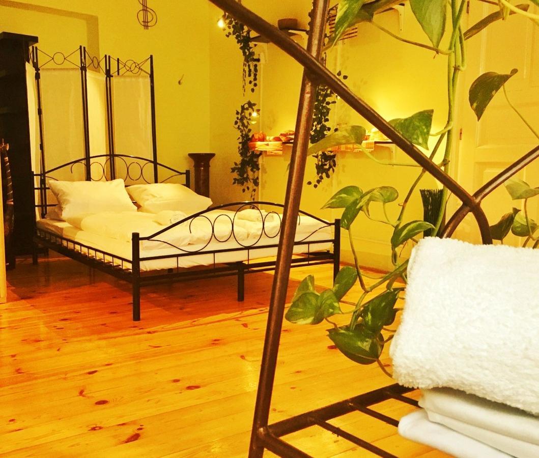 Hostel Homer - Old Town Square Прага Экстерьер фото